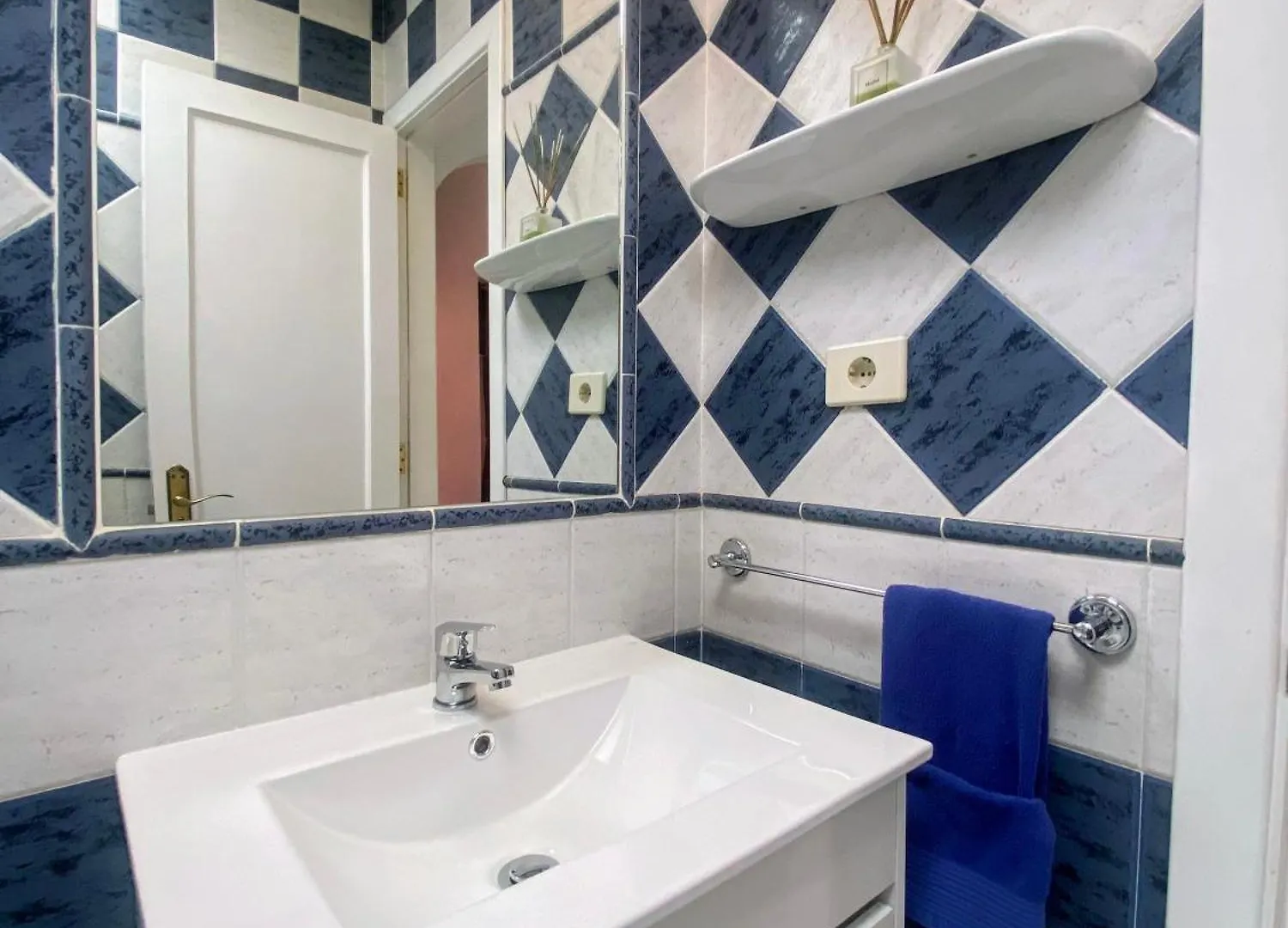 Playmar Pool By Wave Properties 마스팔로마스 아파트